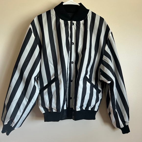 Other - Vintage Butwin Black and White Referee Jacket Size XL Made in the USA